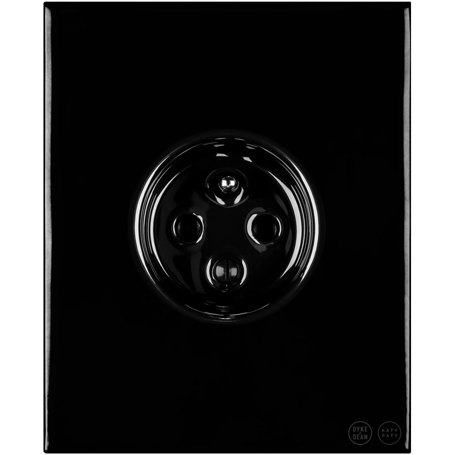 KATY PATY PORCELAIN PLATE EURO WALL SOCKET BLACK - DYKE & DEAN