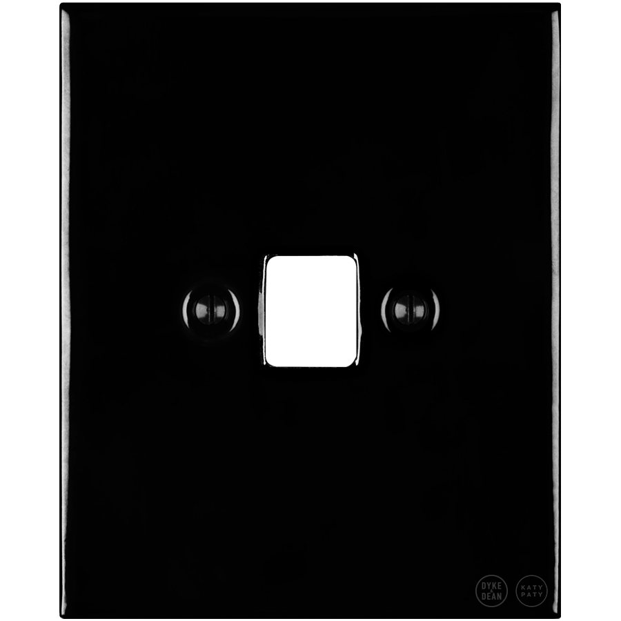 KATY PATY PORCELAIN PLATE PC/ USB WALL SOCKET BLACK - DYKE & DEAN