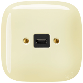 SQUARE PORCELAIN WALL SOCKET USB - C VANILLA - DYKE & DEAN