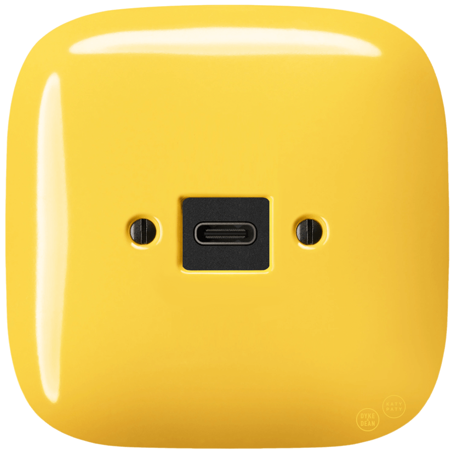 SQUARE PORCELAIN WALL SOCKET USB - C YELLOW - DYKE & DEAN