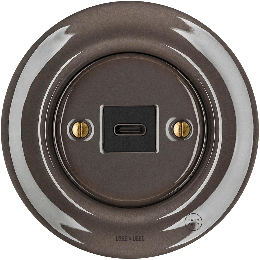 PORCELAIN WALL SOCKET BROWN USB-C - DYKE & DEAN